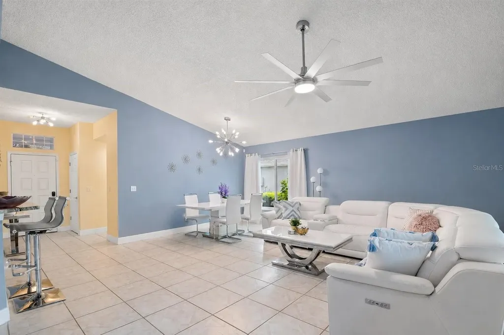 713 Manchester Woods Drive Sun City Center FL 33573