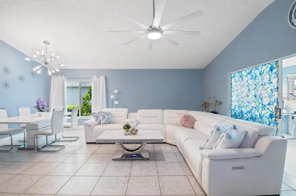 713 Manchester Woods Drive Sun City Center FL 33573