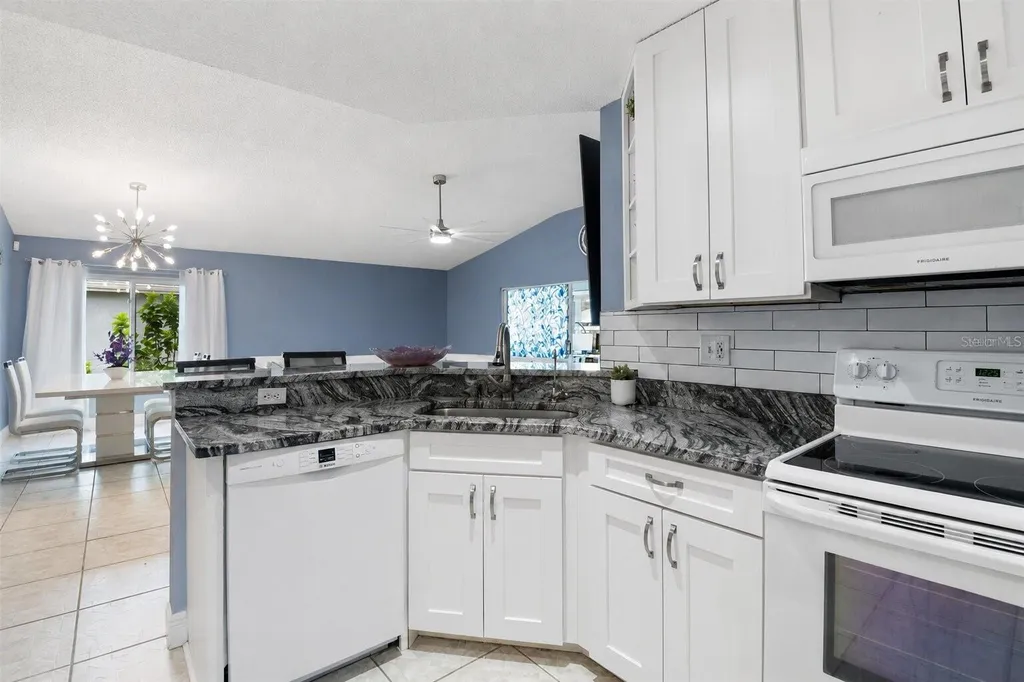 713 Manchester Woods Drive Sun City Center FL 33573