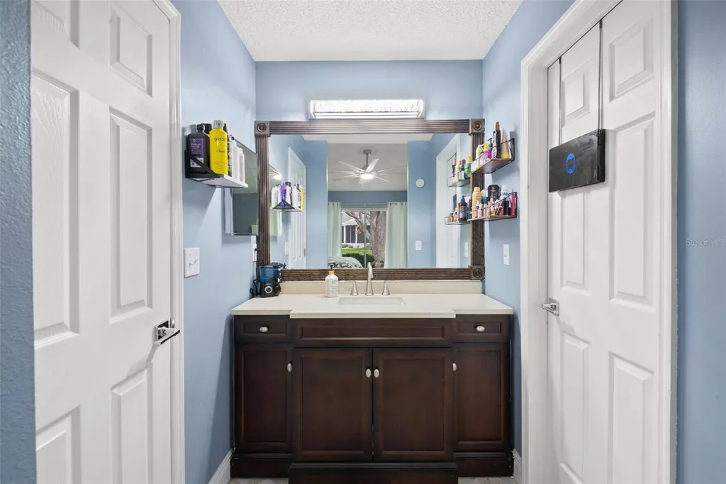 713 Manchester Woods Drive Sun City Center FL 33573