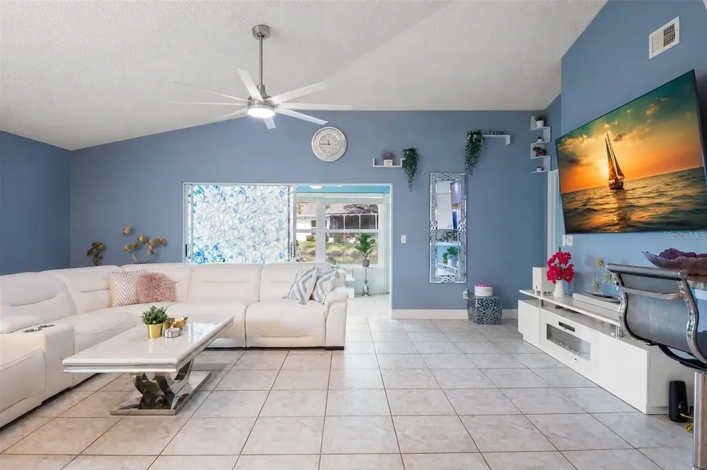 713 Manchester Woods Drive Sun City Center FL 33573