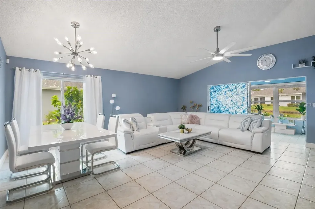 713 Manchester Woods Drive Sun City Center FL 33573