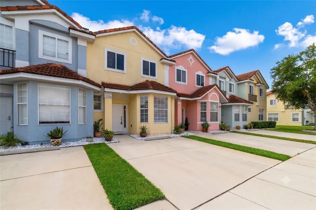 1236 South Beach Circle Kissimmee FL 34746