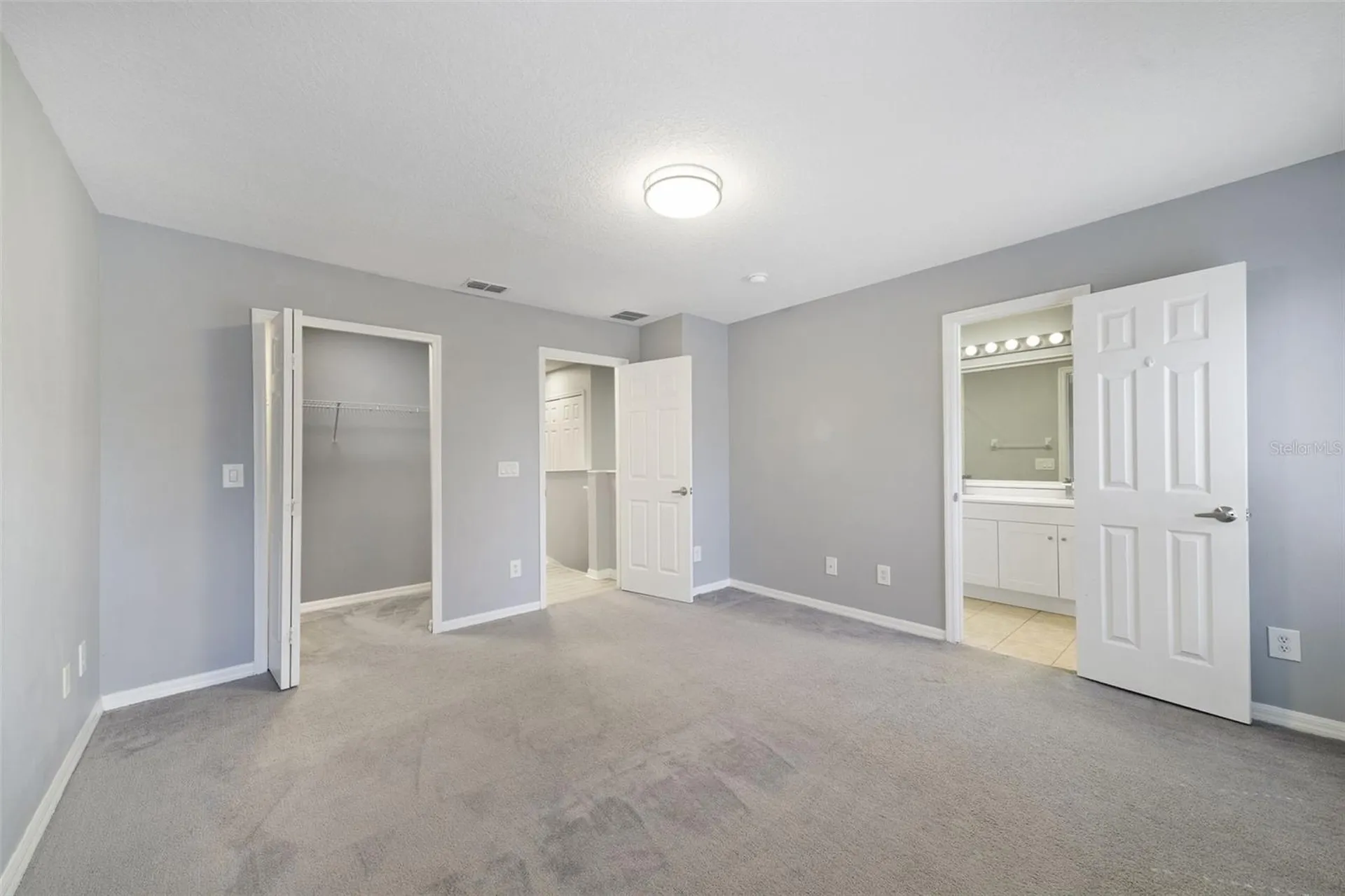 1236 South Beach Circle Kissimmee FL 34746