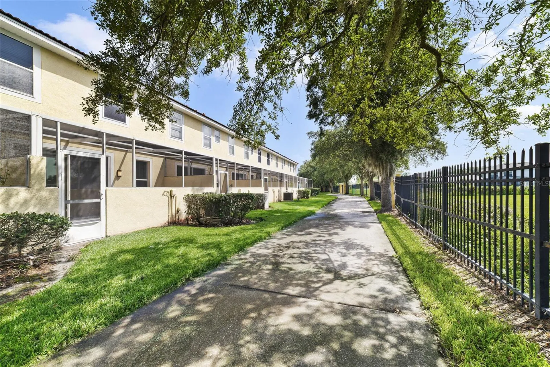 1236 South Beach Circle Kissimmee FL 34746