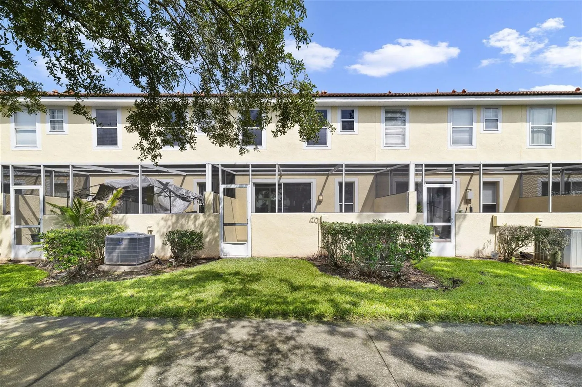 1236 South Beach Circle Kissimmee FL 34746
