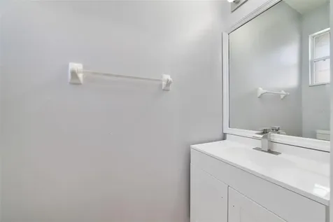1236 South Beach Circle Kissimmee FL 34746