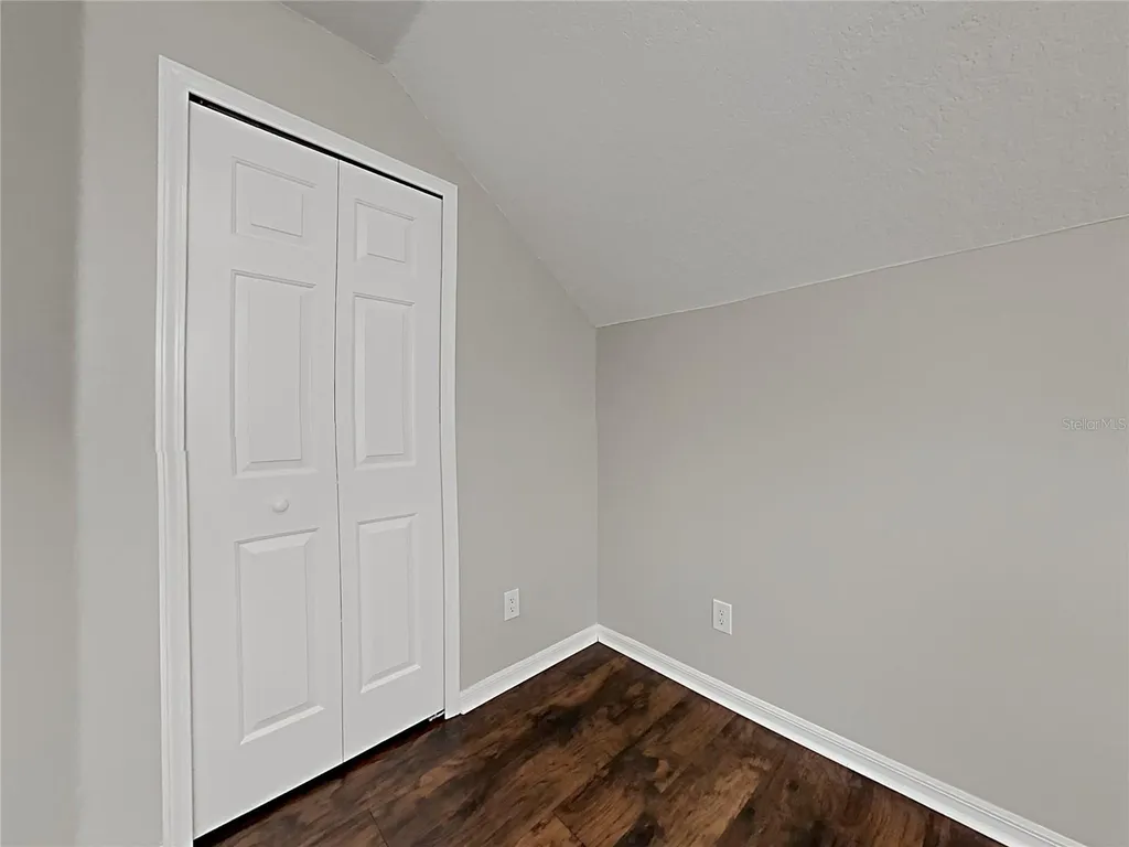 404 Summer Sails Drive Valrico FL 33594