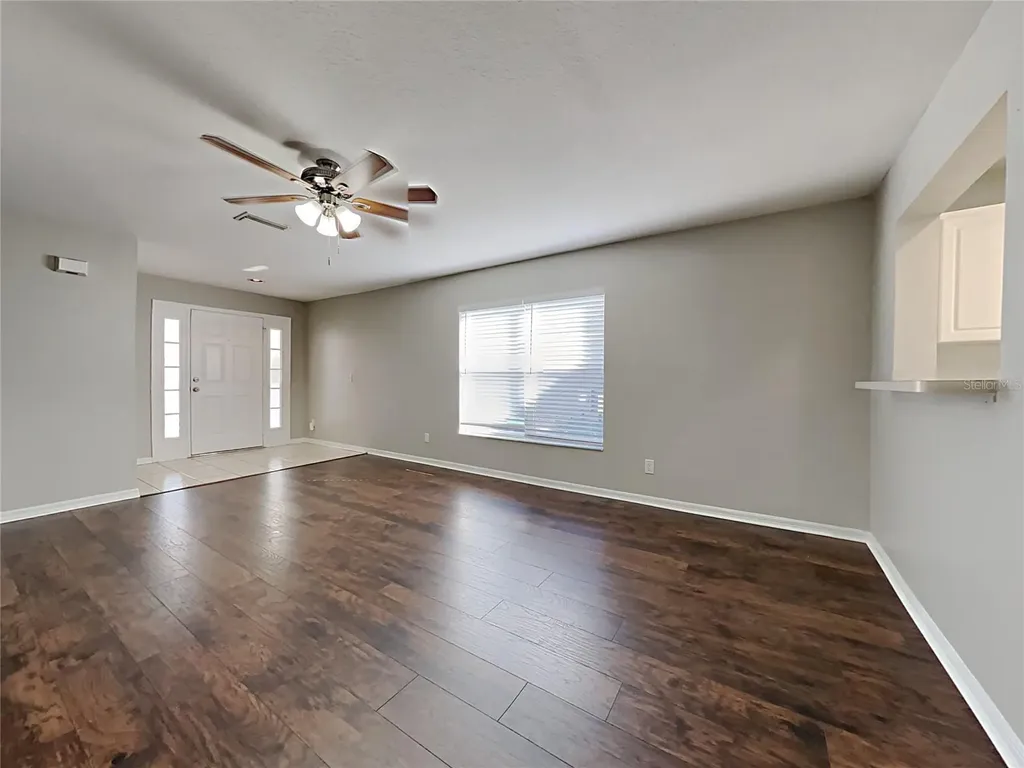 404 Summer Sails Drive Valrico FL 33594