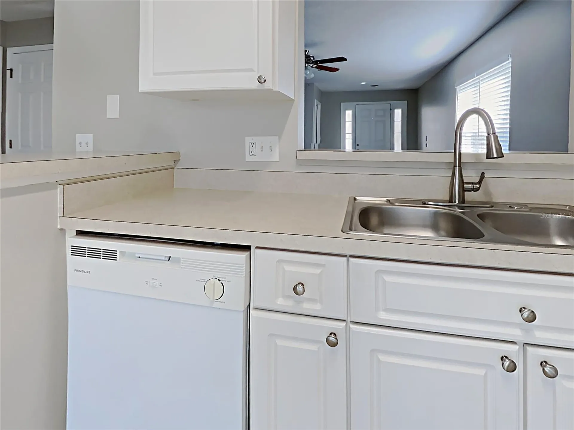 404 Summer Sails Drive Valrico FL 33594