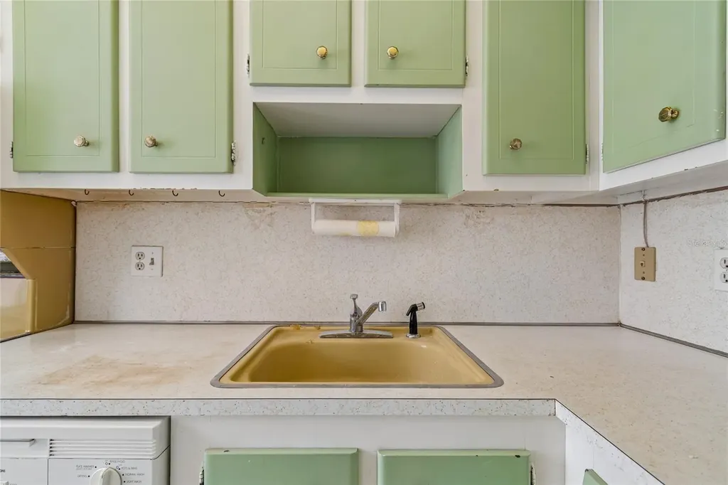 1900 68th Street N St Petersburg FL 33710
