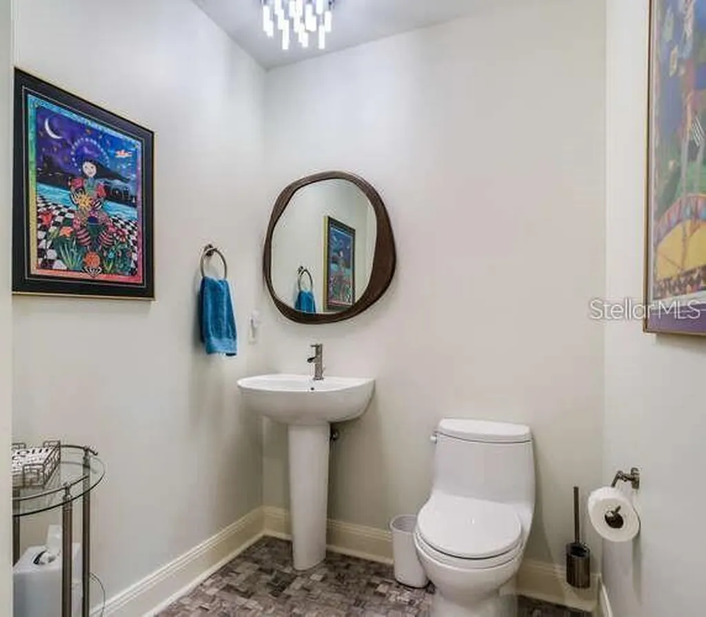 450 Knights Run Avenue Tampa FL 33602