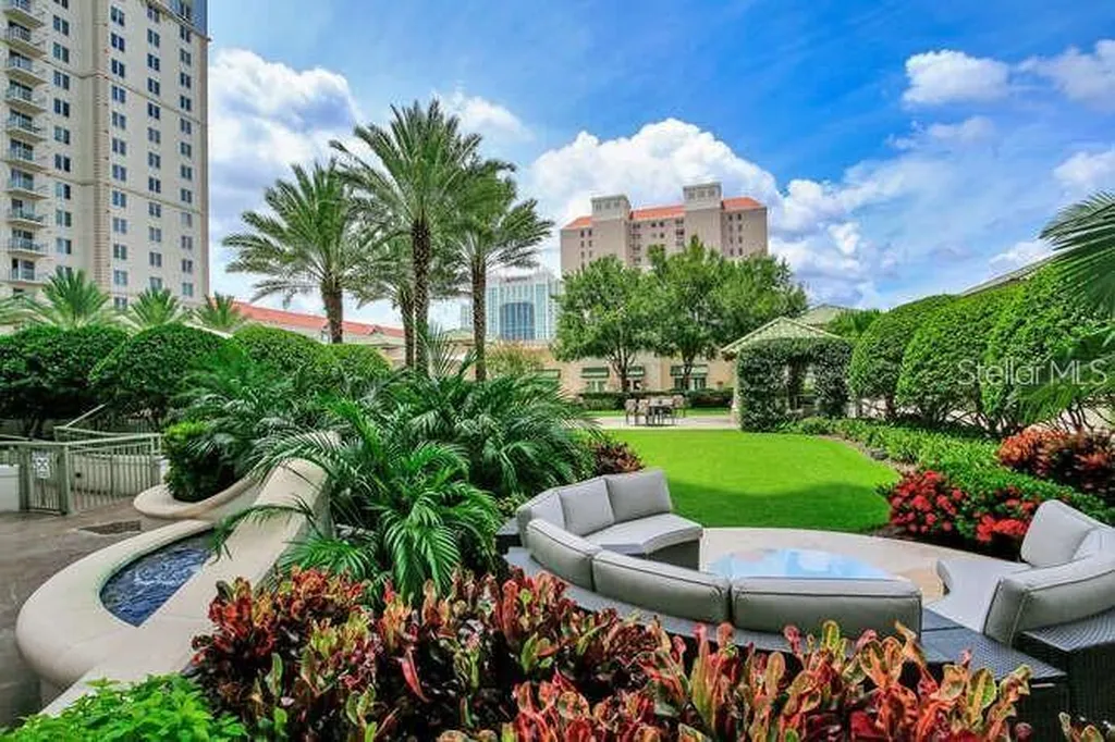 450 Knights Run Avenue Tampa FL 33602