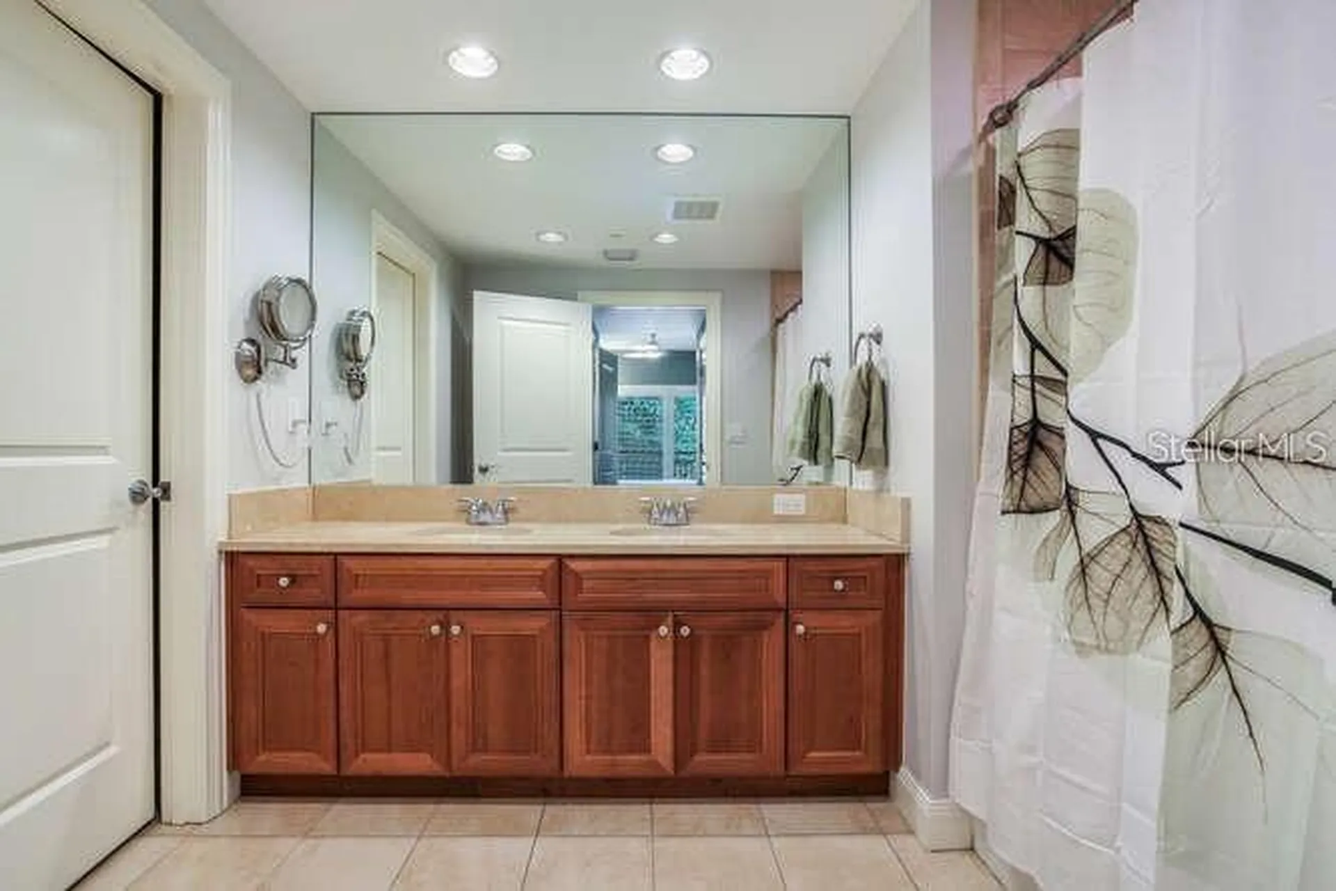 450 Knights Run Avenue Tampa FL 33602