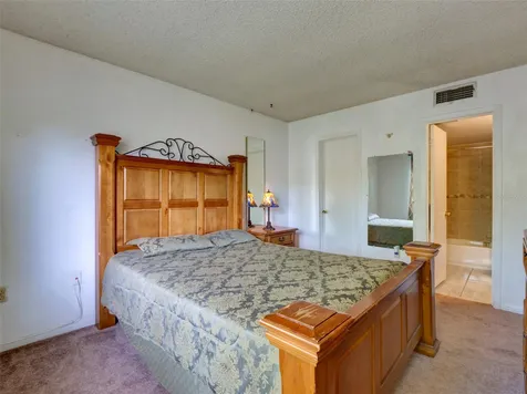 3242 S Semoran Boulevard Orlando FL 32822