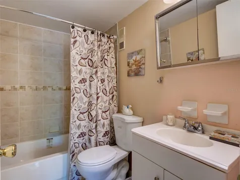 3242 S Semoran Boulevard Orlando FL 32822