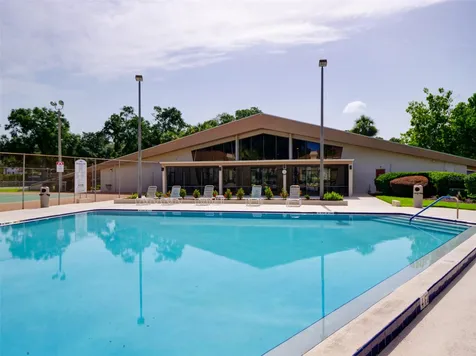 3242 S Semoran Boulevard Orlando FL 32822