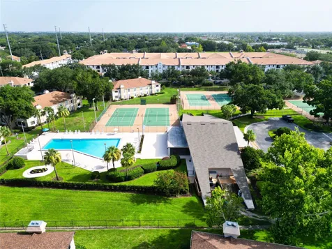 3242 S Semoran Boulevard Orlando FL 32822