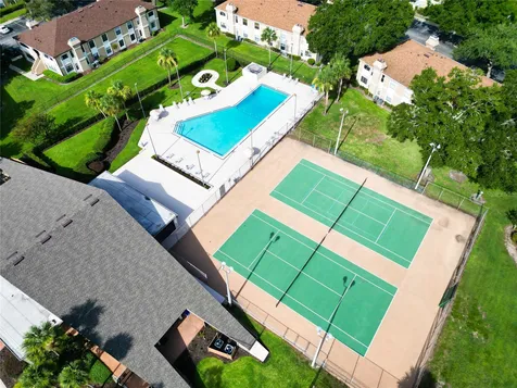 3242 S Semoran Boulevard Orlando FL 32822