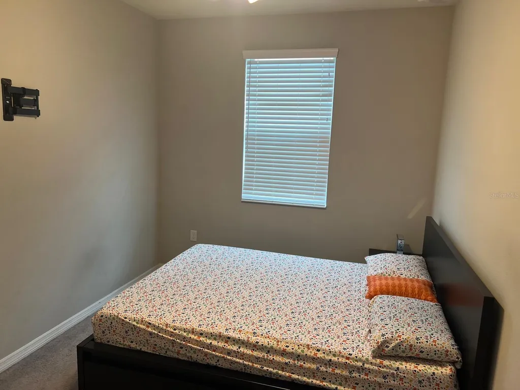 393 Evertree Loop Sanford FL 32771