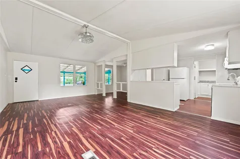 187 SW Peach Glen High Springs FL 32643