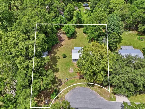 187 SW Peach Glen High Springs FL 32643