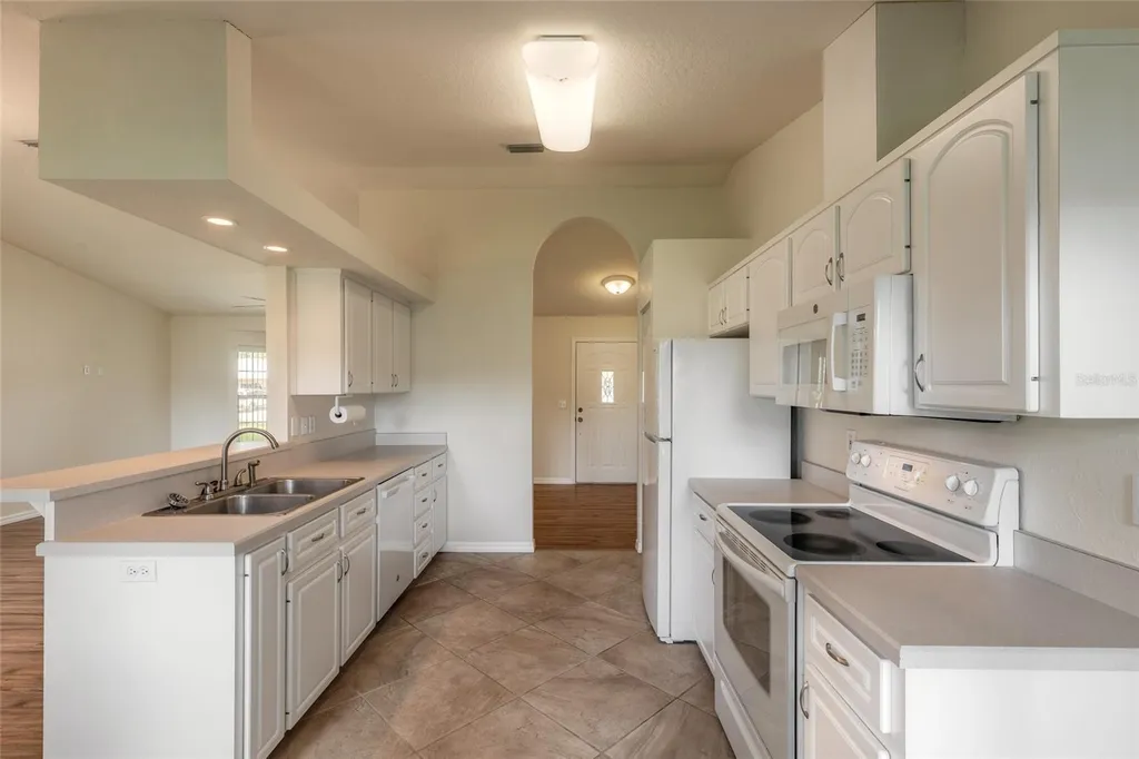 2525 Royal Palm Drive Edgewater FL 32141