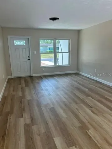 3066 66th Way N St Petersburg FL 33710