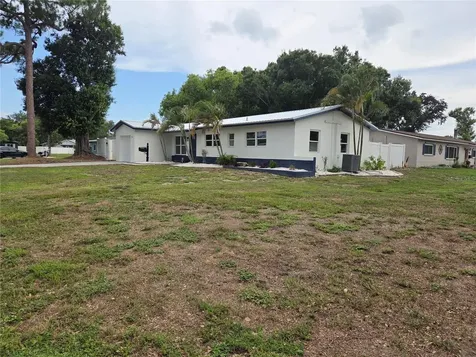 3066 66th Way N St Petersburg FL 33710