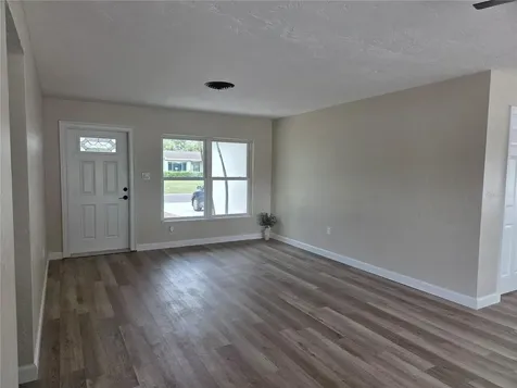 3066 66th Way N St Petersburg FL 33710