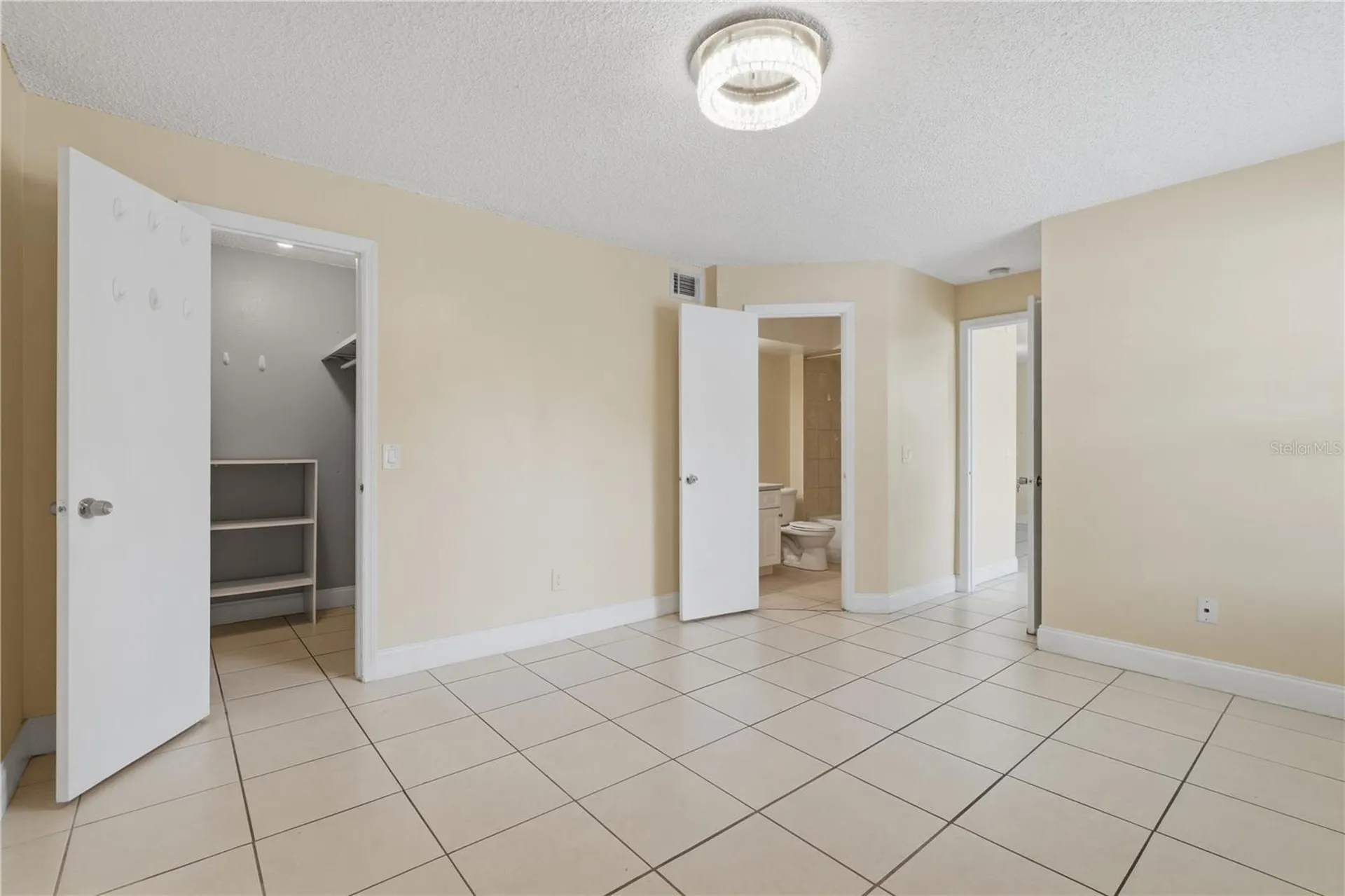 4532 Commander Drive Orlando FL 32822