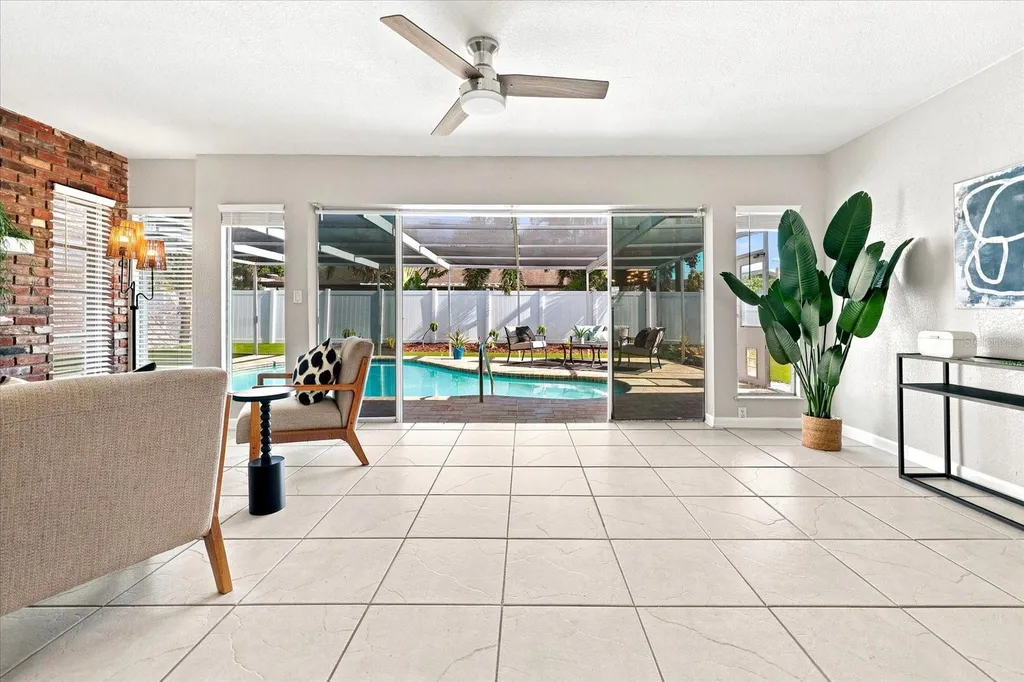 1354 62nd Avenue S St Petersburg FL 33705