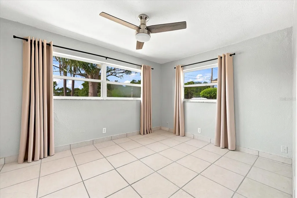 1354 62nd Avenue S St Petersburg FL 33705