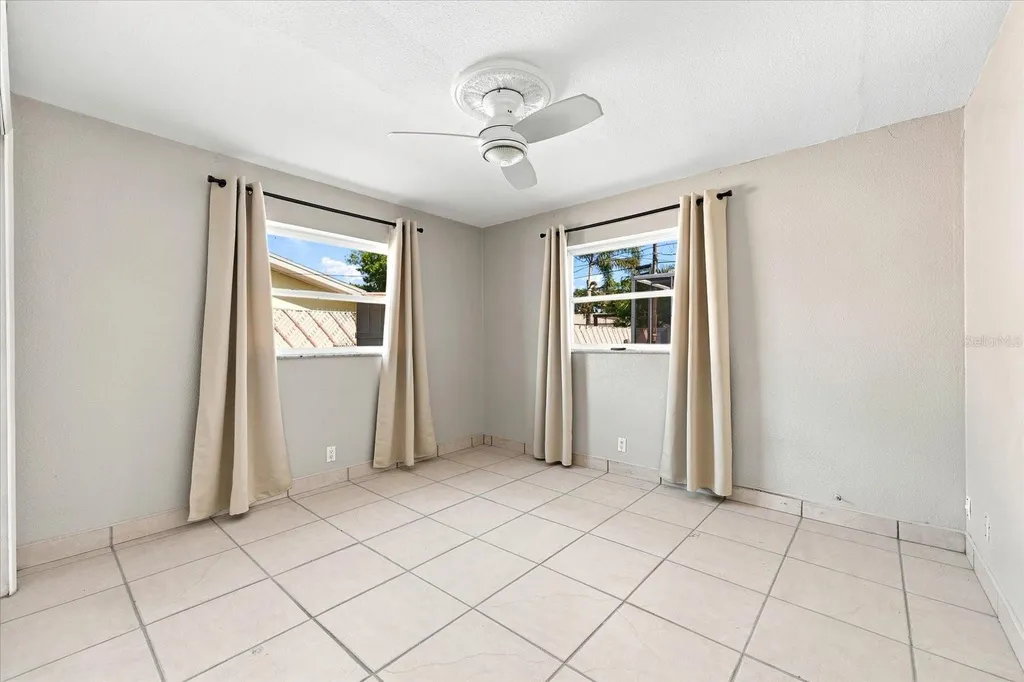 1354 62nd Avenue S St Petersburg FL 33705