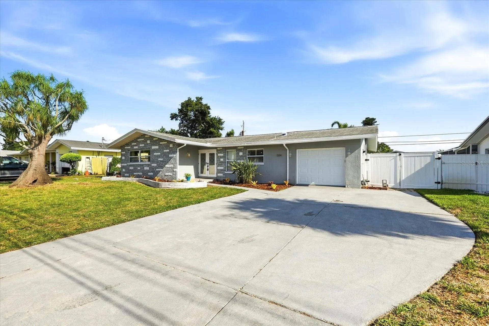 1354 62nd Avenue S St Petersburg FL 33705