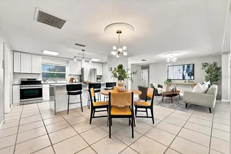 1354 62nd Avenue S St Petersburg FL 33705