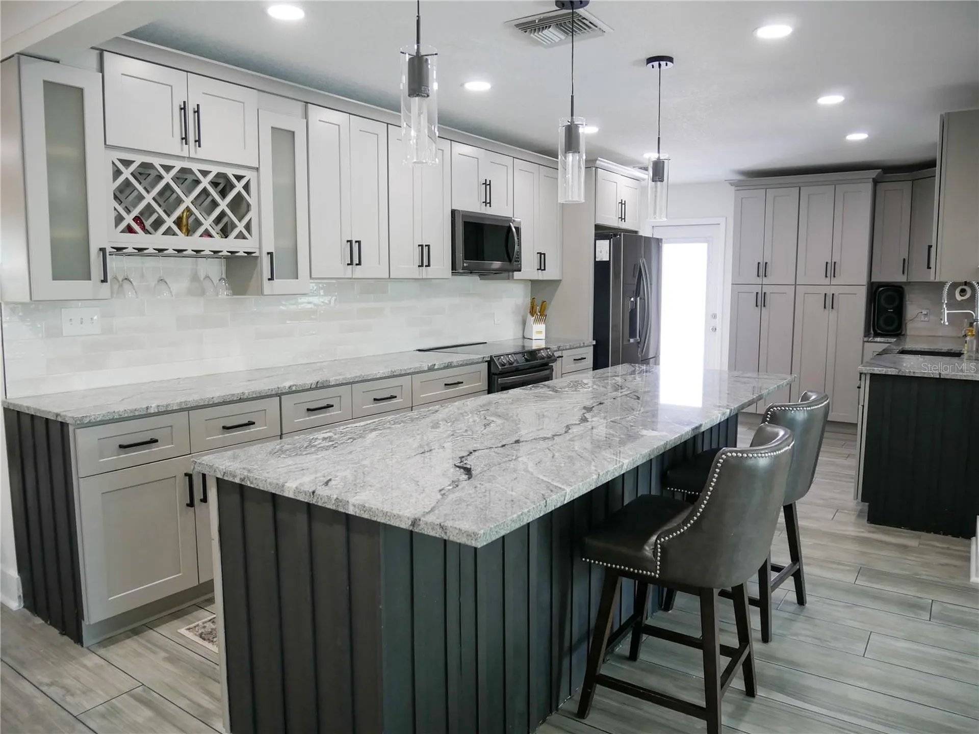 8280 32nd Avenue N St Petersburg FL 33710
