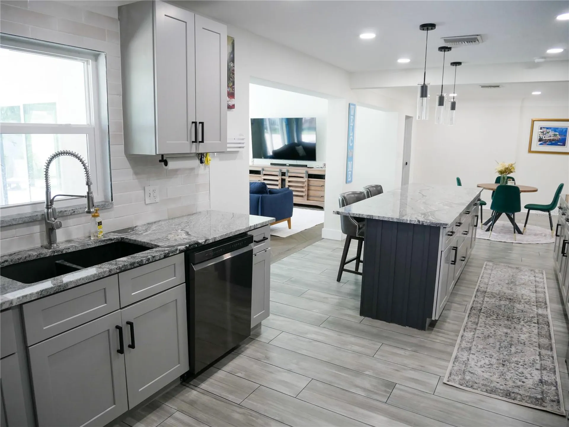 8280 32nd Avenue N St Petersburg FL 33710