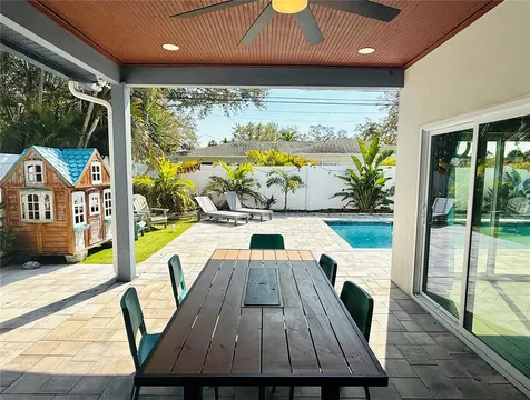 8280 32nd Avenue N St Petersburg FL 33710