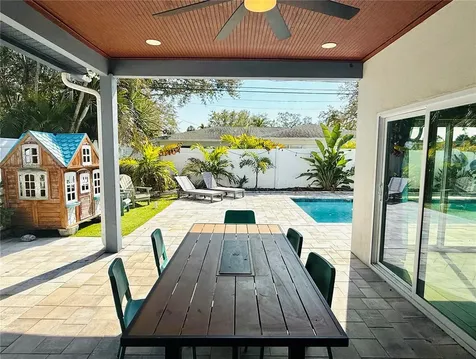 8280 32nd Avenue N St Petersburg FL 33710