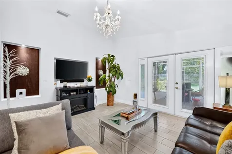 3227 W Spruce Street Tampa FL 33607