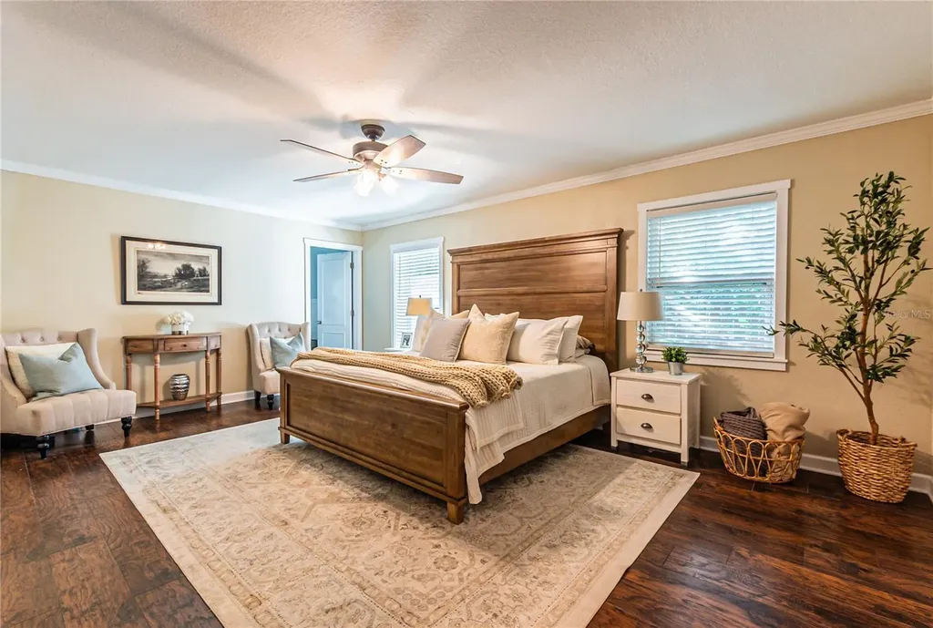 5725 14th Street Zephyrhills FL 33542