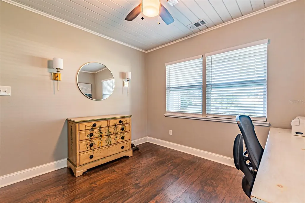 5725 14th Street Zephyrhills FL 33542