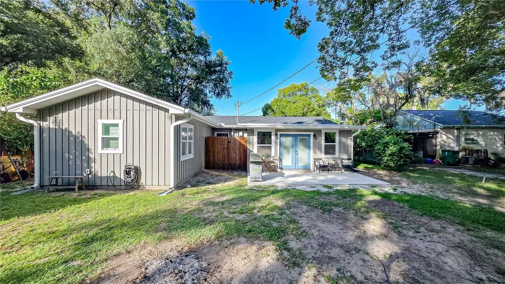 5725 14th Street Zephyrhills FL 33542
