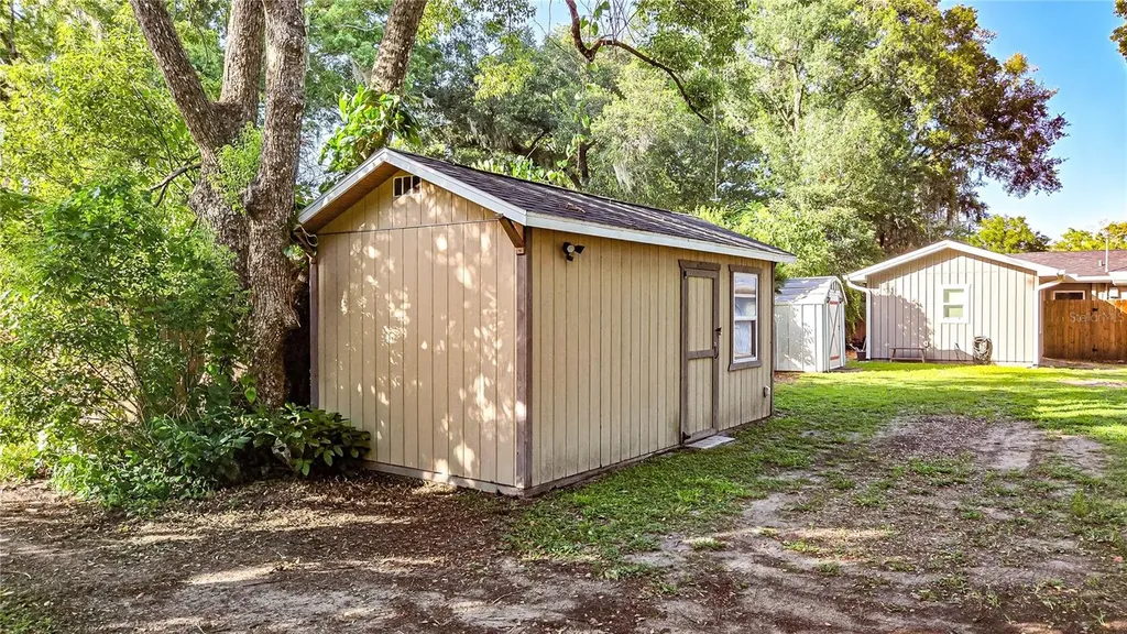 5725 14th Street Zephyrhills FL 33542