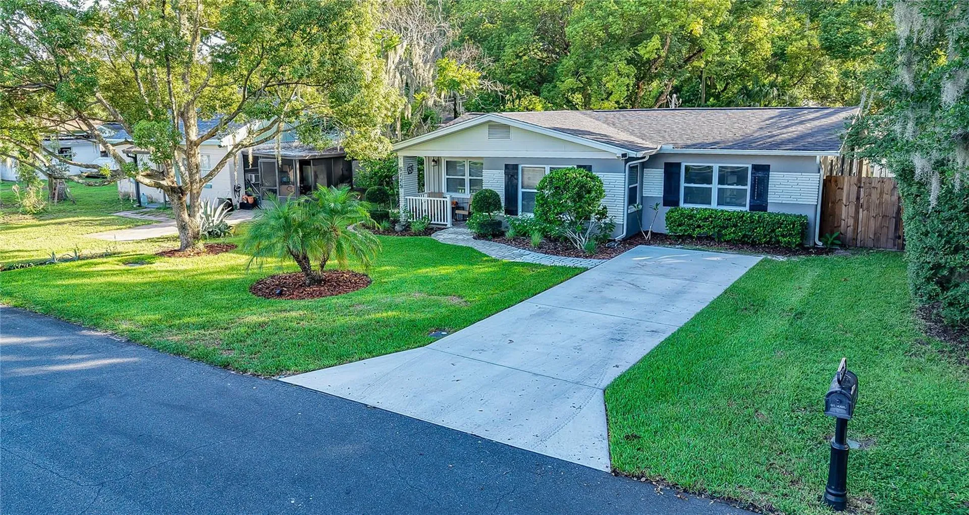5725 14th Street Zephyrhills FL 33542