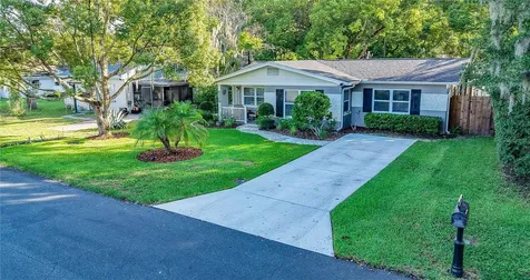5725 14th Street Zephyrhills FL 33542