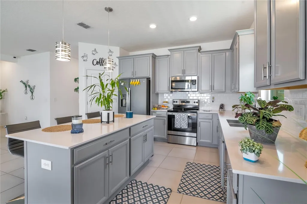 815 Kapi Drive Groveland FL 34736