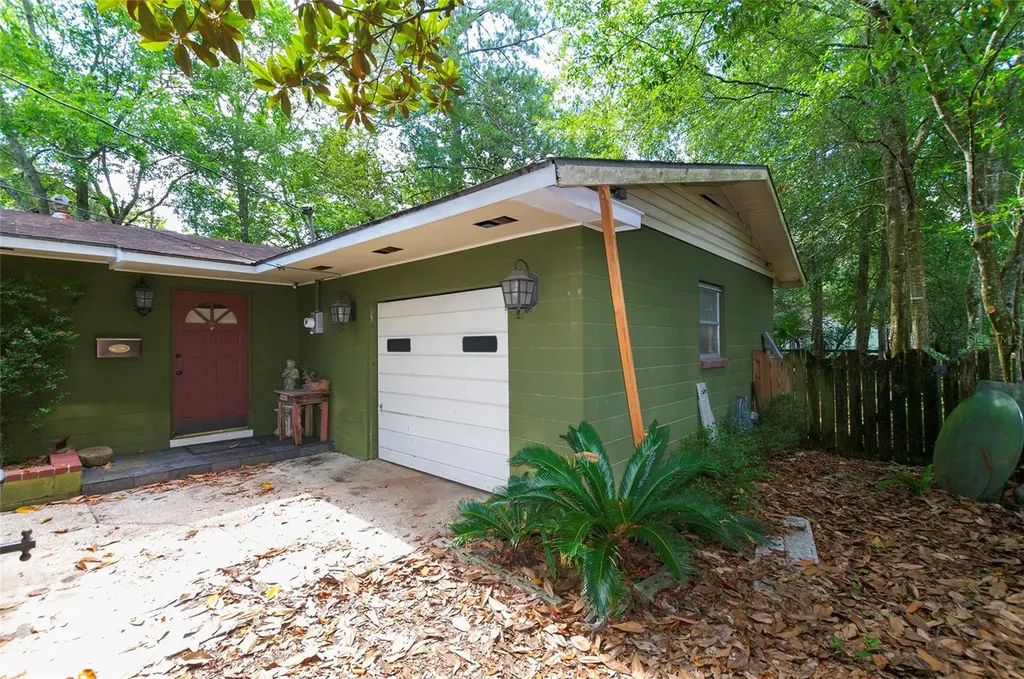 609 NW 14th Avenue Gainesville FL 32601