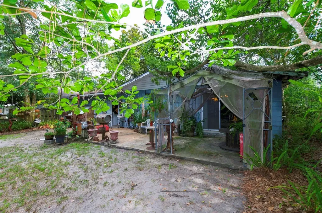 609 NW 14th Avenue Gainesville FL 32601